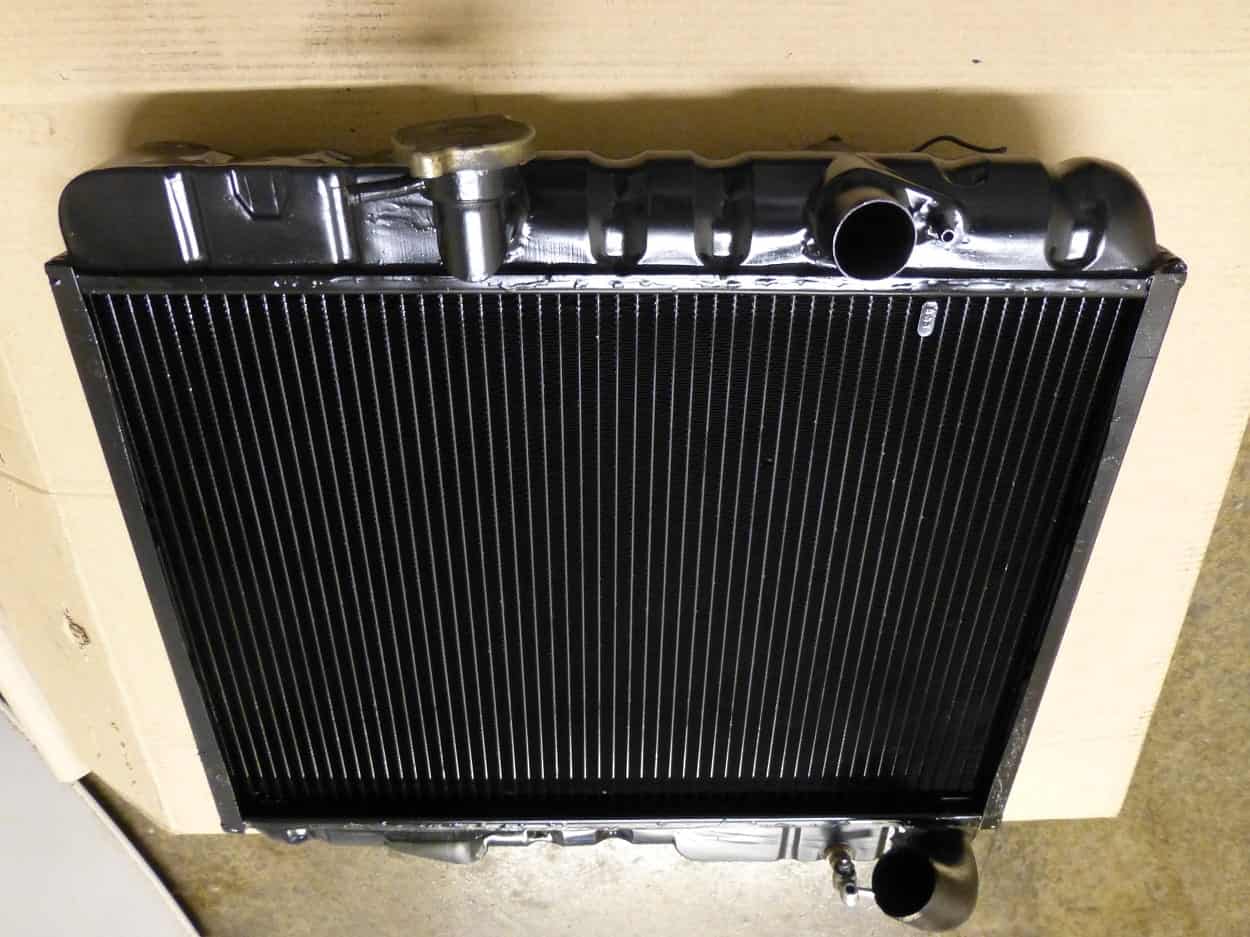 E-Type Jaguar Series 2 4.2 Radiator